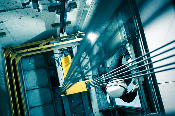 mantencion-ascensor-0